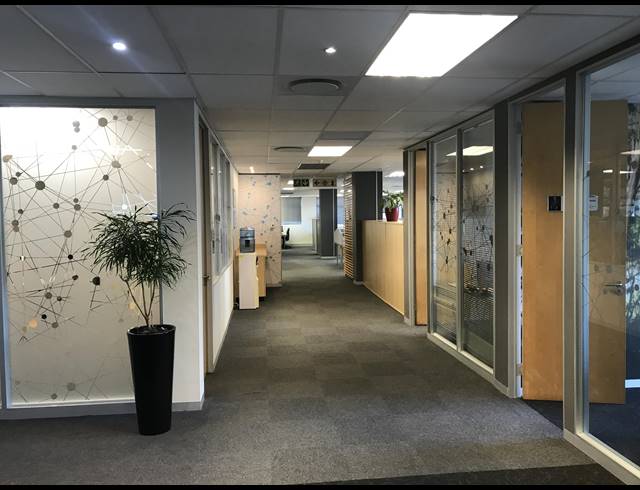 315M² OFFICE TO LET IN PLATTEKLOOF